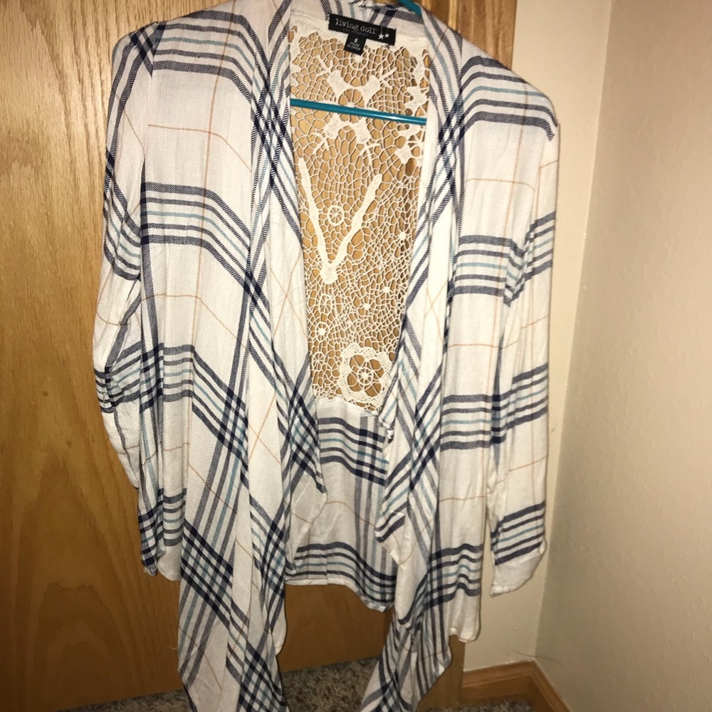 Plaid cream white cardigan with a cute back detail